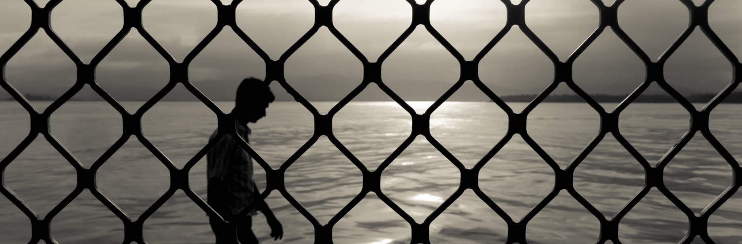 Abstract Mesh Sea hero